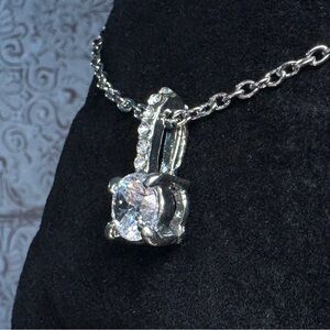 Elegant Silver Pendant Necklace